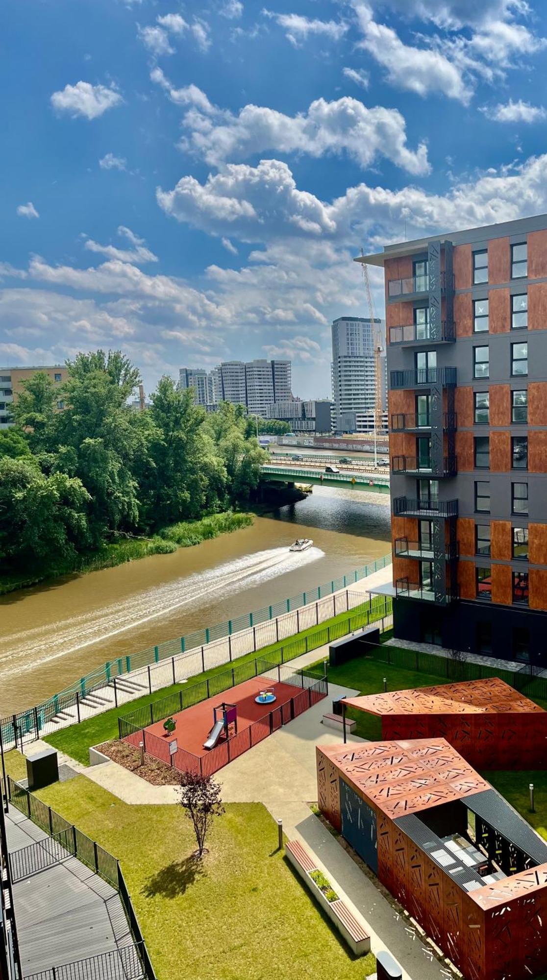 Jesionowe Nad Odra, Stare Miasto, Sauna W Jednym, Klimatyzacja , Garaz Podziemny 0 Zl, Odra River , Old Town, New Building, Air Conditioning, Sauna-one, Underground Garage Free Apartment Breslau