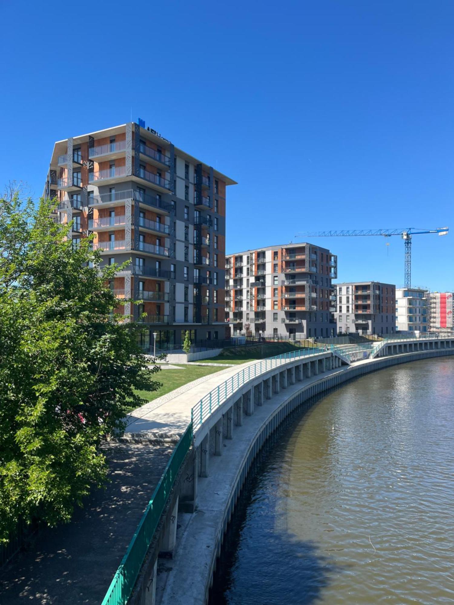 Apartment Jesionowe Nad Odra, Stare Miasto, Sauna W Jednym, Klimatyzacja , Garaz Podziemny 0 Zl, Odra River , Old Town, New Building, Air Conditioning, Sauna-one, Underground Garage Free Breslau